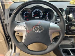 Xe Toyota Fortuner 2.7V 4x2 AT 2015