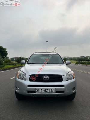 Toyota RAV4 2.4 AT