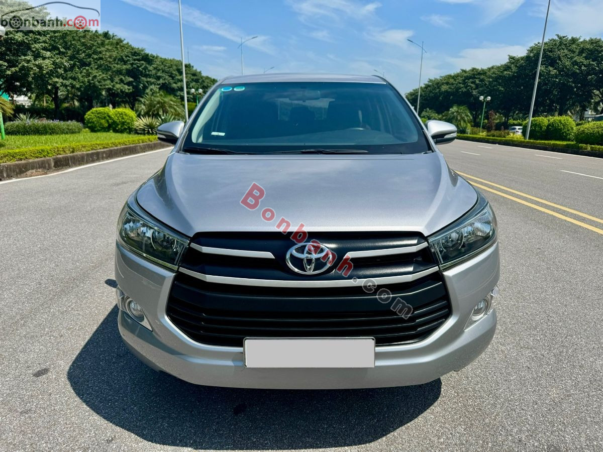 Toyota Innova 2.0E