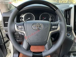 Xe Toyota Land Cruiser VX 4.6 V8 2019