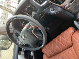 Xe Toyota Land Cruiser VX 4.6 V8 2019