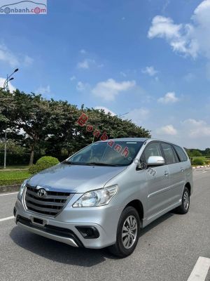 Xe Toyota Innova 2.0E 2016