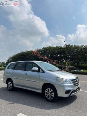 Xe Toyota Innova 2.0E 2016