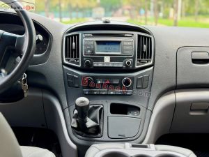 Xe Hyundai Grand Starex Van 2.4 MT 2016