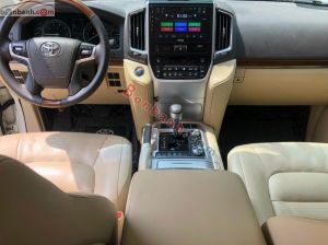 Xe Toyota Land Cruiser VX 4.6 V8 2016