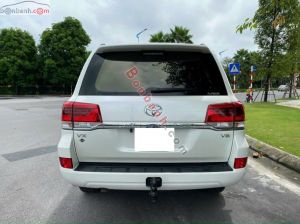 Xe Toyota Land Cruiser VX 4.6 V8 2016