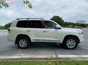 Xe Toyota Land Cruiser VX 4.6 V8 2016