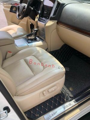 Xe Toyota Land Cruiser VX 4.6 V8 2016