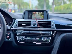 Xe BMW 3 Series 320i 2018