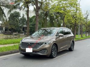 Xe Volkswagen Viloran Luxury 2023