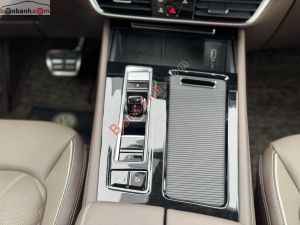 Xe Volkswagen Viloran Luxury 2023