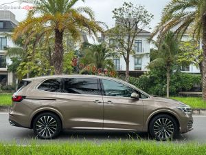 Xe Volkswagen Viloran Luxury 2023
