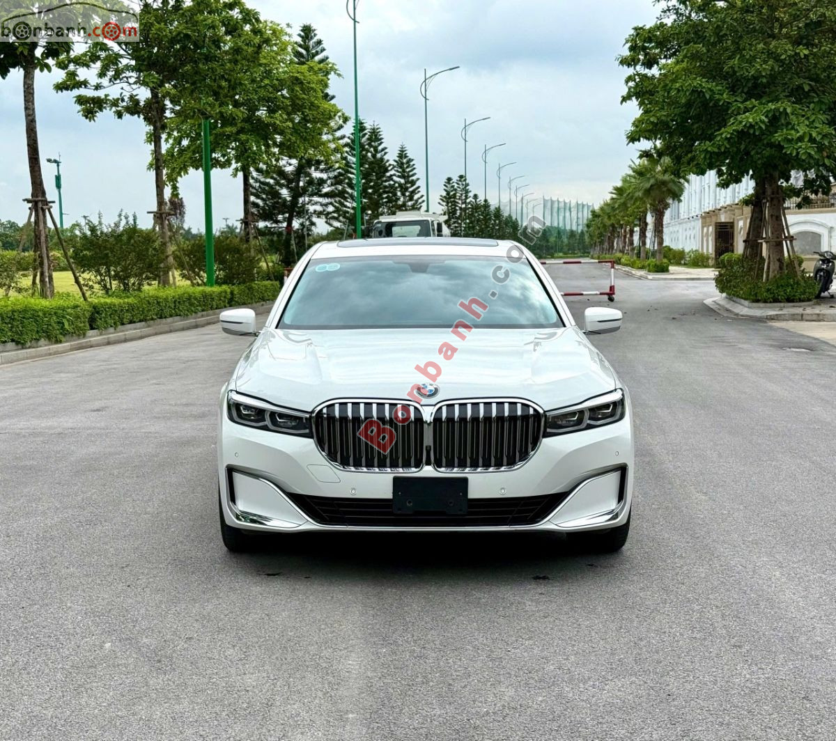 BMW 7 Series 740Li 2019