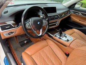 Xe BMW 7 Series 740Li 2019