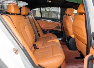 Xe BMW 5 Series 520i M Sport 2022