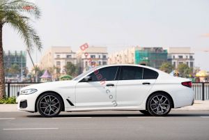 Xe BMW 5 Series 520i M Sport 2022