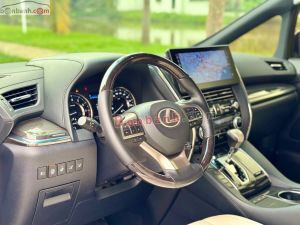 Xe Lexus LM 350 2023