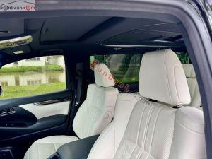 Xe Lexus LM 350 2023