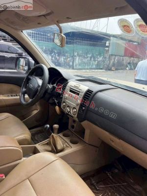 Xe Ford Everest 2.6L 4x4 MT 2011
