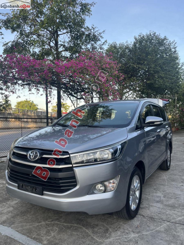 Toyota Innova 2.0E 2016
