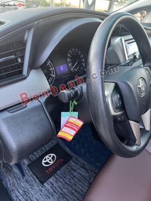 Xe Toyota Innova 2.0E 2016