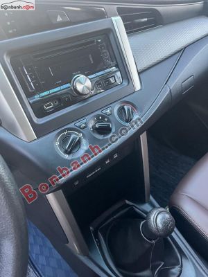Xe Toyota Innova 2.0E 2016