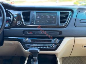 Xe Kia Sedona 2.2 DAT Luxury 2020