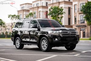 Xe Toyota Land Cruiser 4.6 V8 2020