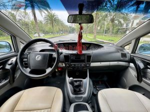 Xe Ssangyong Stavic 2.7 MT 2008